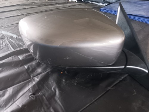 Masarati passenger side - side, mirror